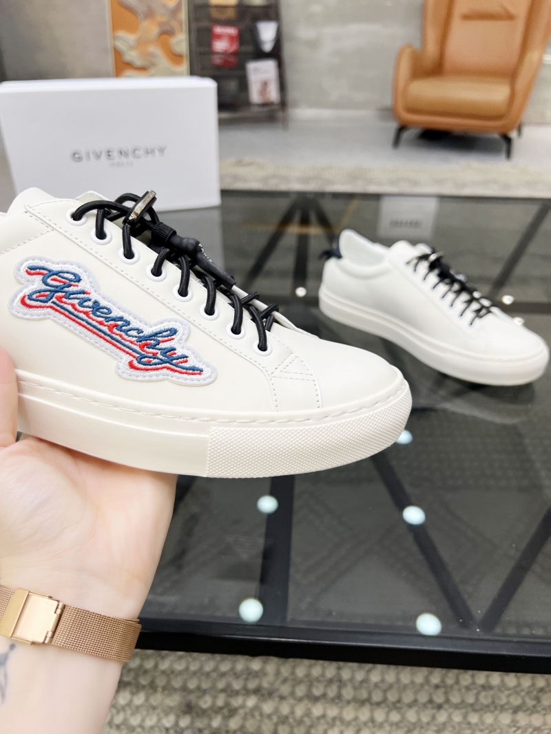 Givenchy Sneakers